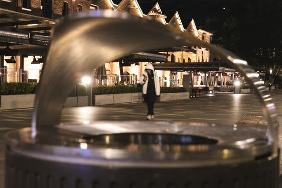 Circular Quay, Sydney | Figure behind bin | 2025