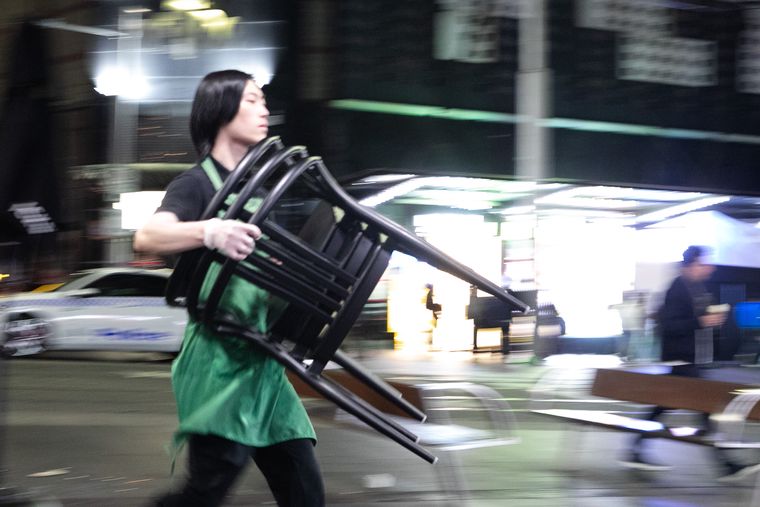 George St, Sydney | Packing up | 2025